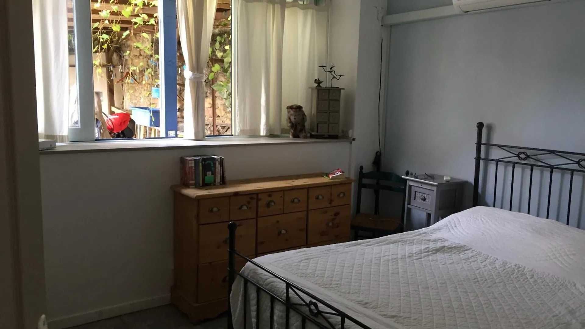 Maison De Village La Sorguette Jacuzzi Jardin Clim Wifi Entraigues-sur-la-Sorgue 0*,
